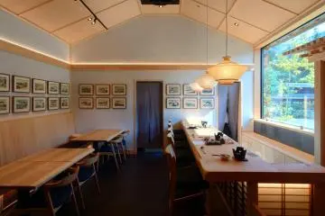 Slowly wake up with art, nature, tea and coffee at Wakamatsu restaurant