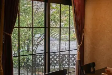 Choose the window seat