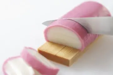 Le kamaboko rouge de Yuzuki