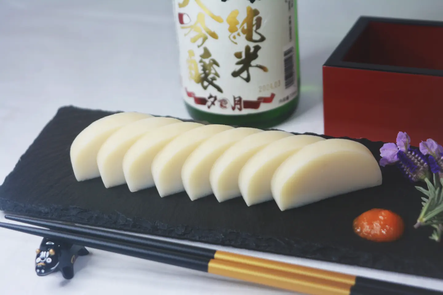 Saké kasu kamaboko (Photo: Yuzuki)