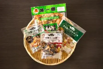 Les produits d’Ajirushi : des emballages traditionnels côtoient des variantes modernes