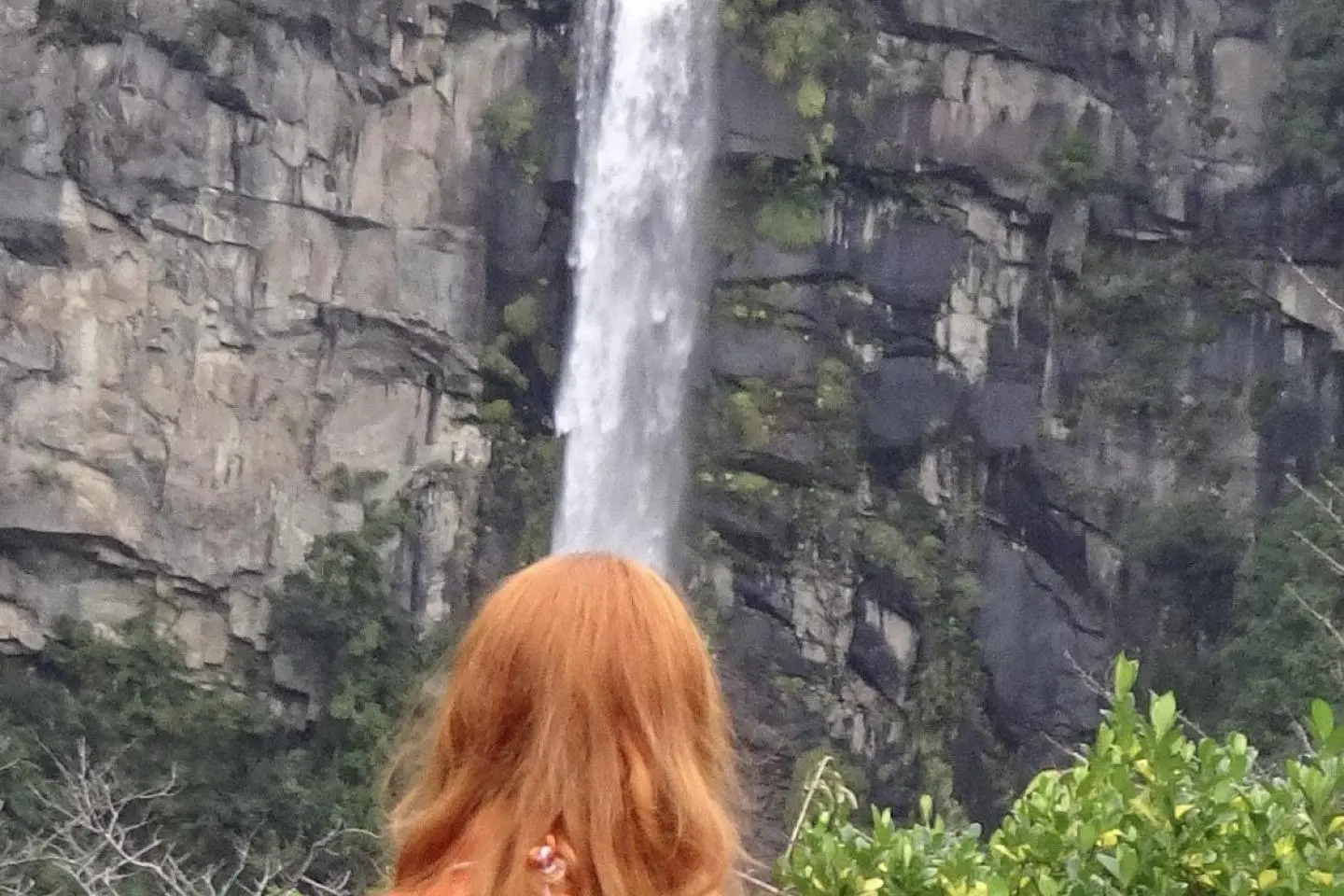 Admiring Nachi Falls dressed in robes from Japan's past