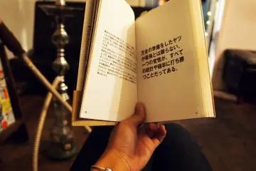 <p>Books &amp; Shisha makes a great concept for a cafe. The atmosphere is made cosy&nbsp;by an eclectic mix of Japanese pop and English indie music.</p>