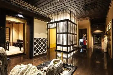 Yoshicho’s elegant interior
