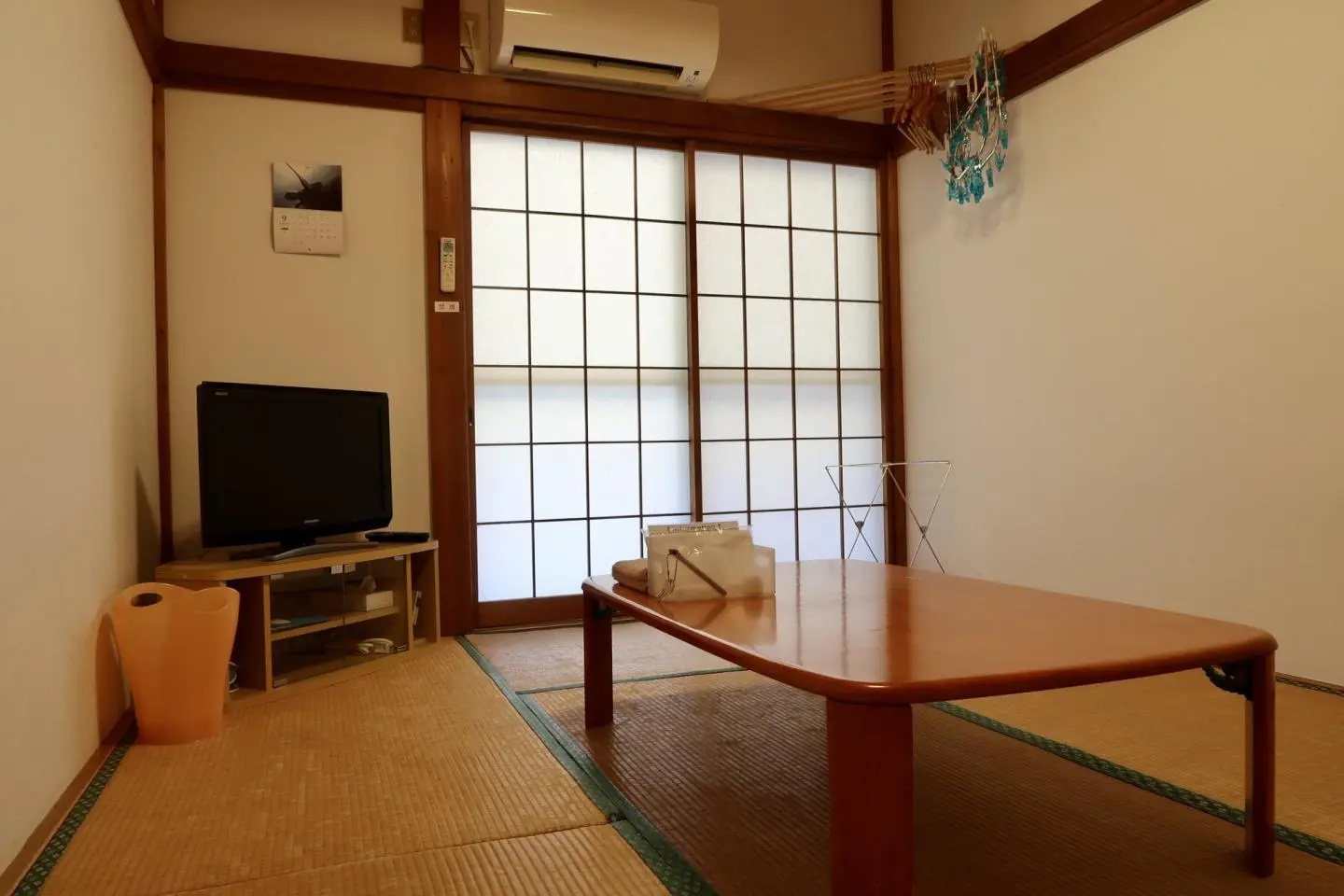 Japanese-style room