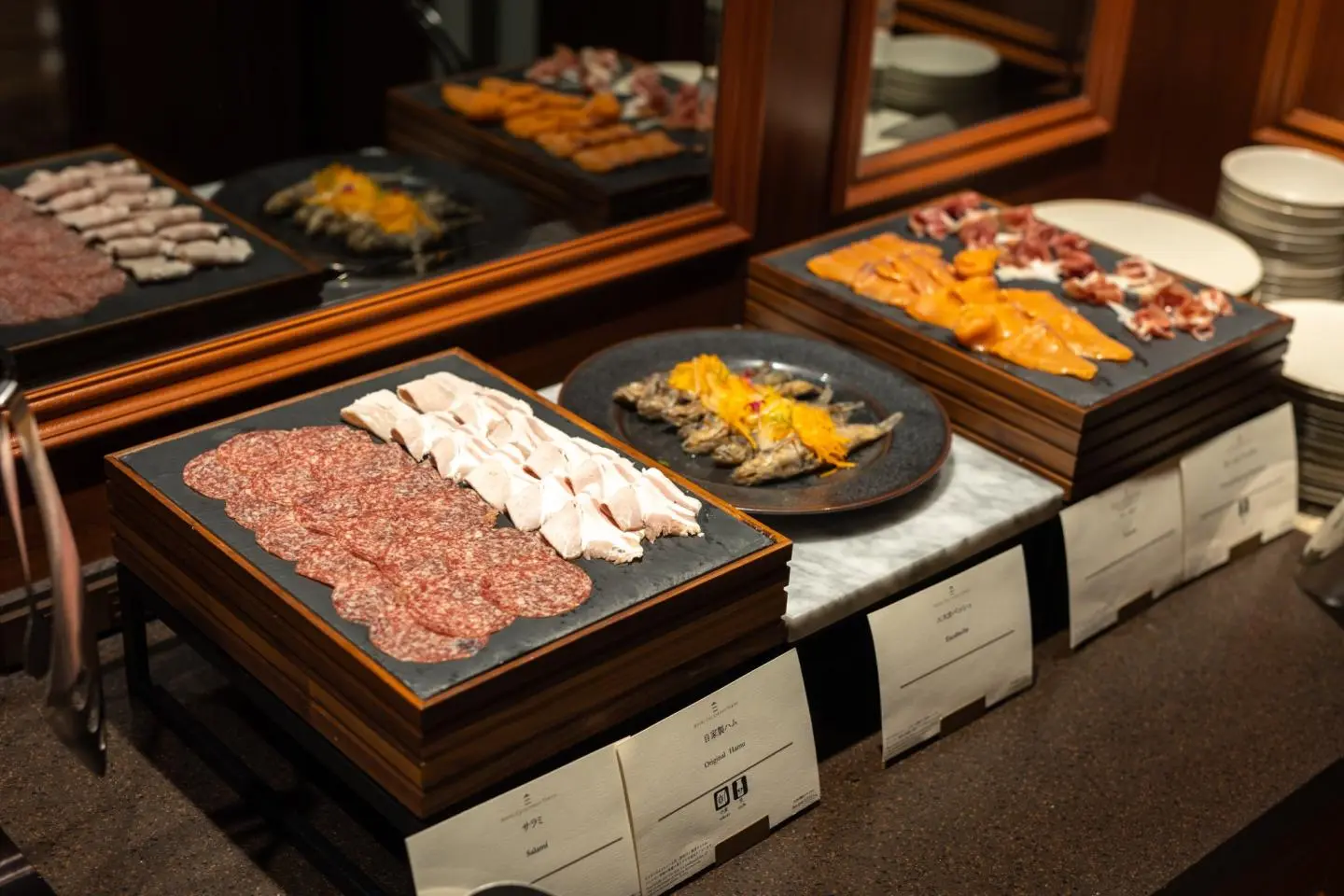 Cured meats and fish (Photo: Fabien Recoquille)