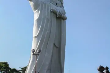 <p>Kannon-sama&nbsp;membawa perdamaian dan cinta kepada masyarakat Takasaki</p>
