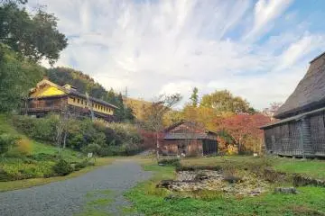 Hakusak Folk Museum Grounds