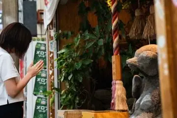 Tanuki statue