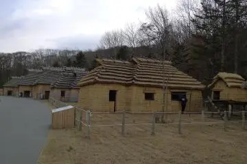 Traditional dwellings at Upopoy