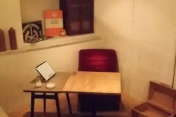<p>Another corner to sit in, with Penguin classic and box</p>