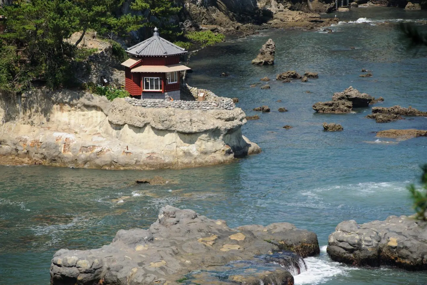 Photo: Izura Institute of Art & Culture, Ibaraki University