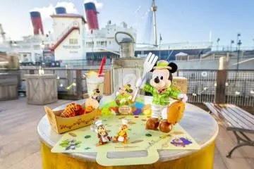 Photo: 株式会社オリエンタルランド