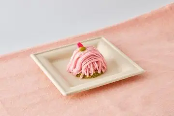 The perfectly pink sakura Mont Blanc is both visually appealing and delicious! (Photo: Sunshine City Co., Ltd.)