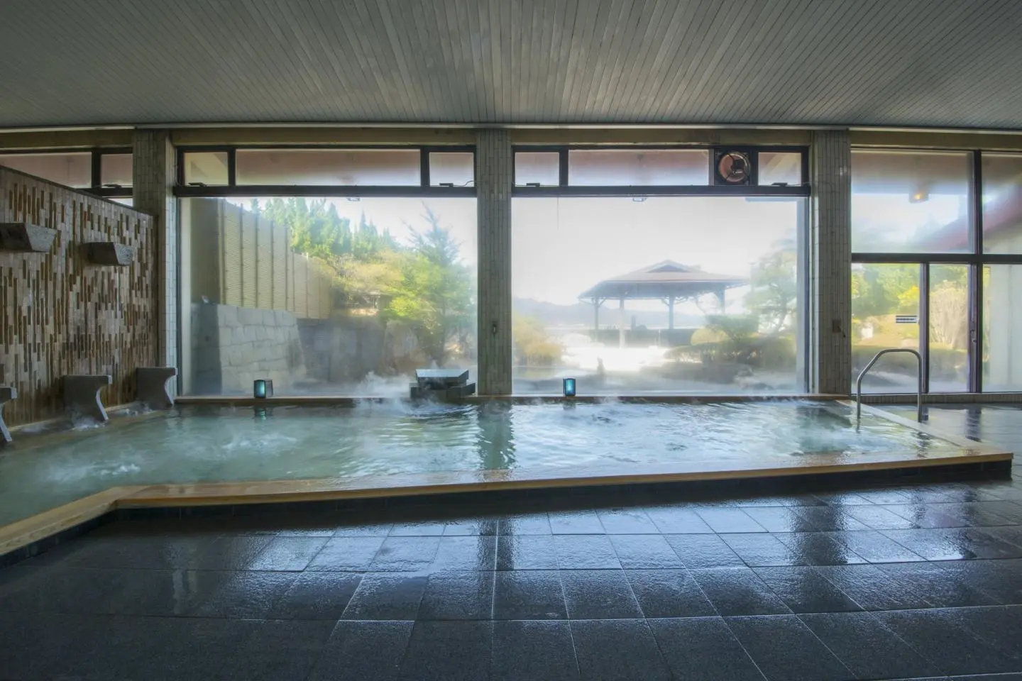 Indoor hot spring bath
