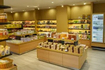 Hotel store