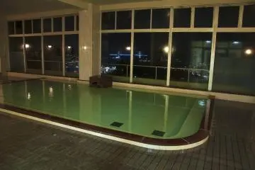 <p>อาบน้ำยามค่ำคืนพร้อมดื่มด่ำวิวยามค่ำคืนสุดสวยของนางาซากิ</p>