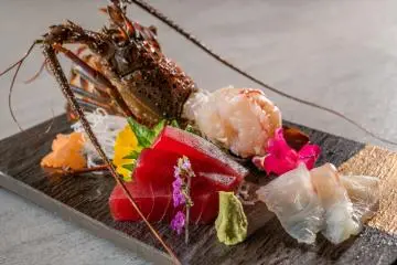 Japanese spiny lobster with assorted sashimi at Kamenoi Hotel Toba (reservation required)