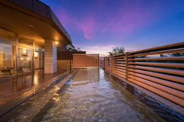Open-air bath