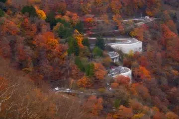 Hairpin turns aplenty at the Irohazaka Winding Route in Tochigi (Photo: <a href="https://www.flickr.com/photos/agustinrafaelreyes/22438151720" target="_blank" rel="noreferrer noopener nofollow">Agustin Rafael Reyes</a> / <a href="https://creativecommons.org/licenses/by-nc-sa/2.0/" target="_blank" rel="noreferrer noopener nofollow">CC BY-NC-SA 2.0</a>)