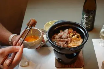 Sukiyaki Nabe Set, mid-meal delight (Photo: Cathy Guex)