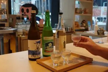 Sake tasting set options (Photo: Cathy Guex)