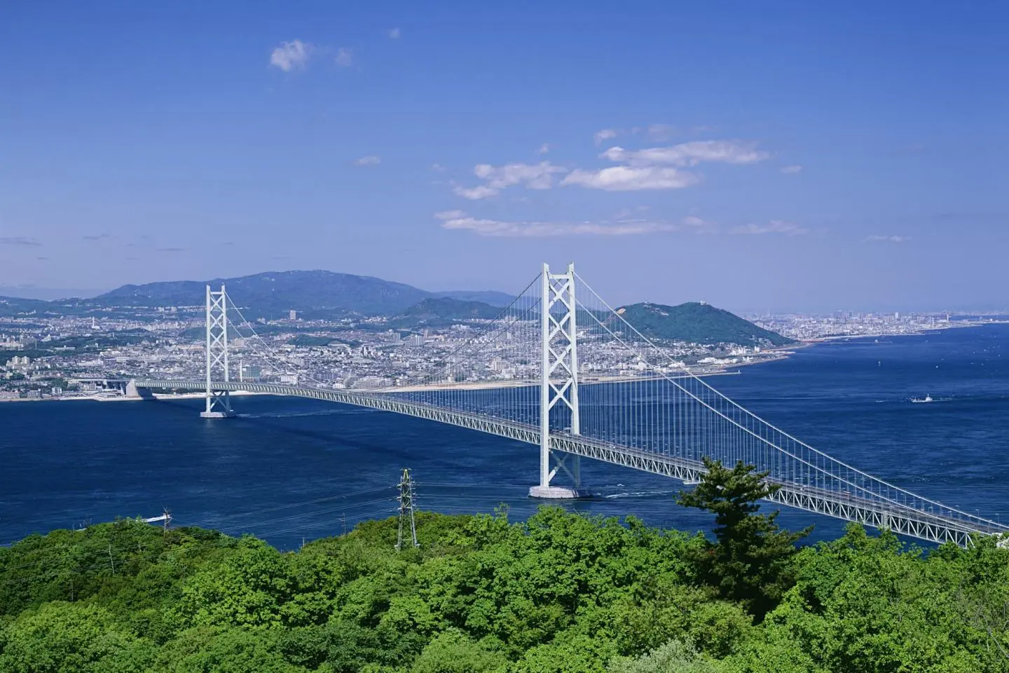 Akashi Kaikyo Bridge (Créditos de foto: KPG-Payless / Shutterstock.com)