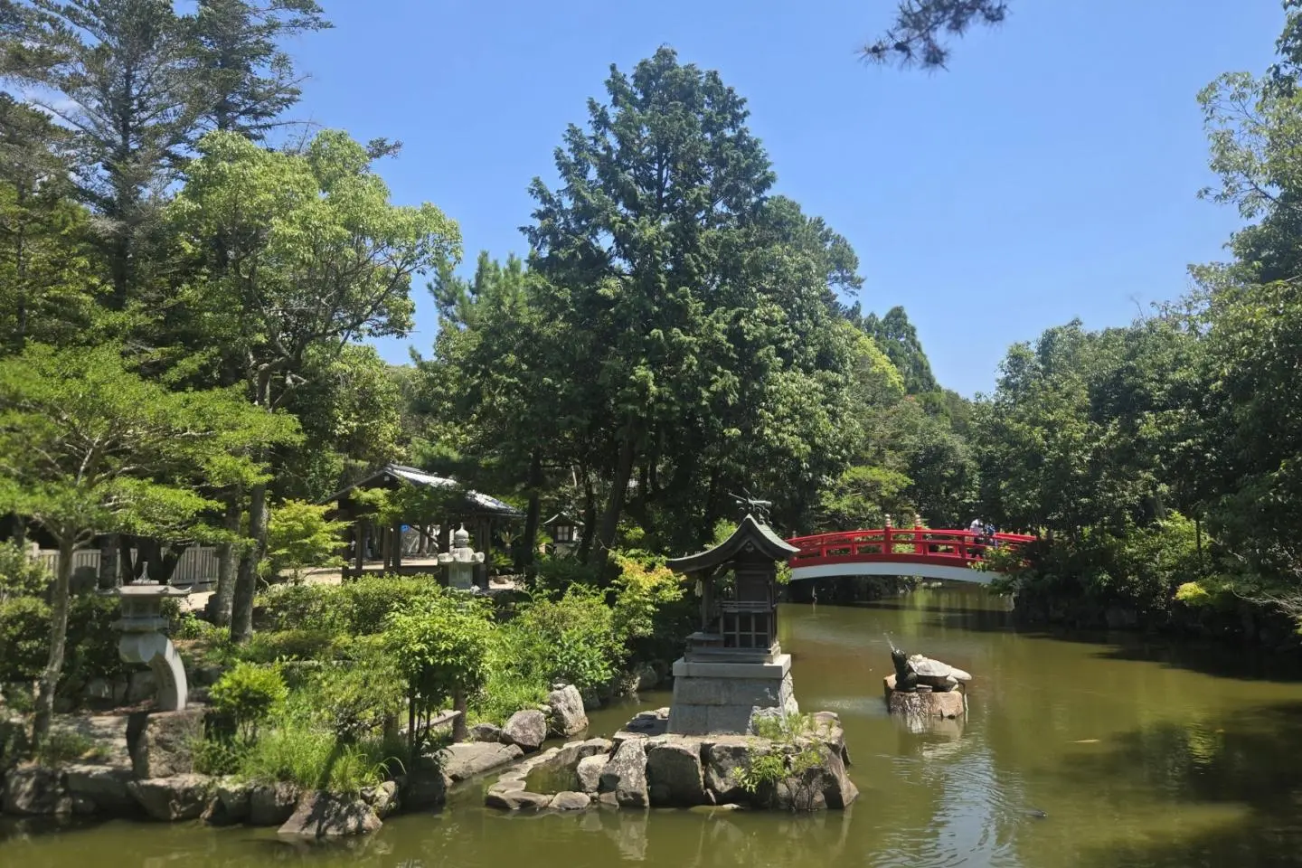 Izanagi Shrine