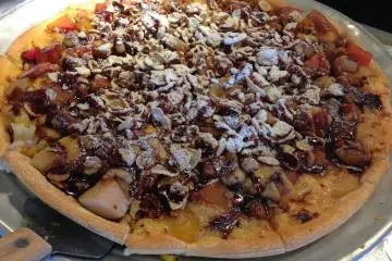 <p>Dessert Pizza</p>