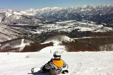 Photo: <a href="https://commons.wikimedia.org/wiki/File:Hakuba_47_Winter_Sports_Park_%285509129230%29.jpg" target="_blank" rel="noreferrer noopener nofollow">Travis Sanders</a> / <a href="https://creativecommons.org/licenses/by/2.0/" target="_blank" rel="noreferrer noopener nofollow">CC BY 2.0</a>