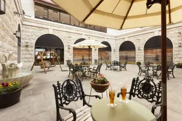 Hotel NORD Otaru’s common courtyard　