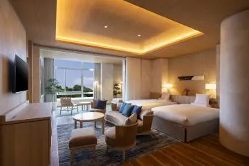 Premium room with semi-open-air hot spring bath