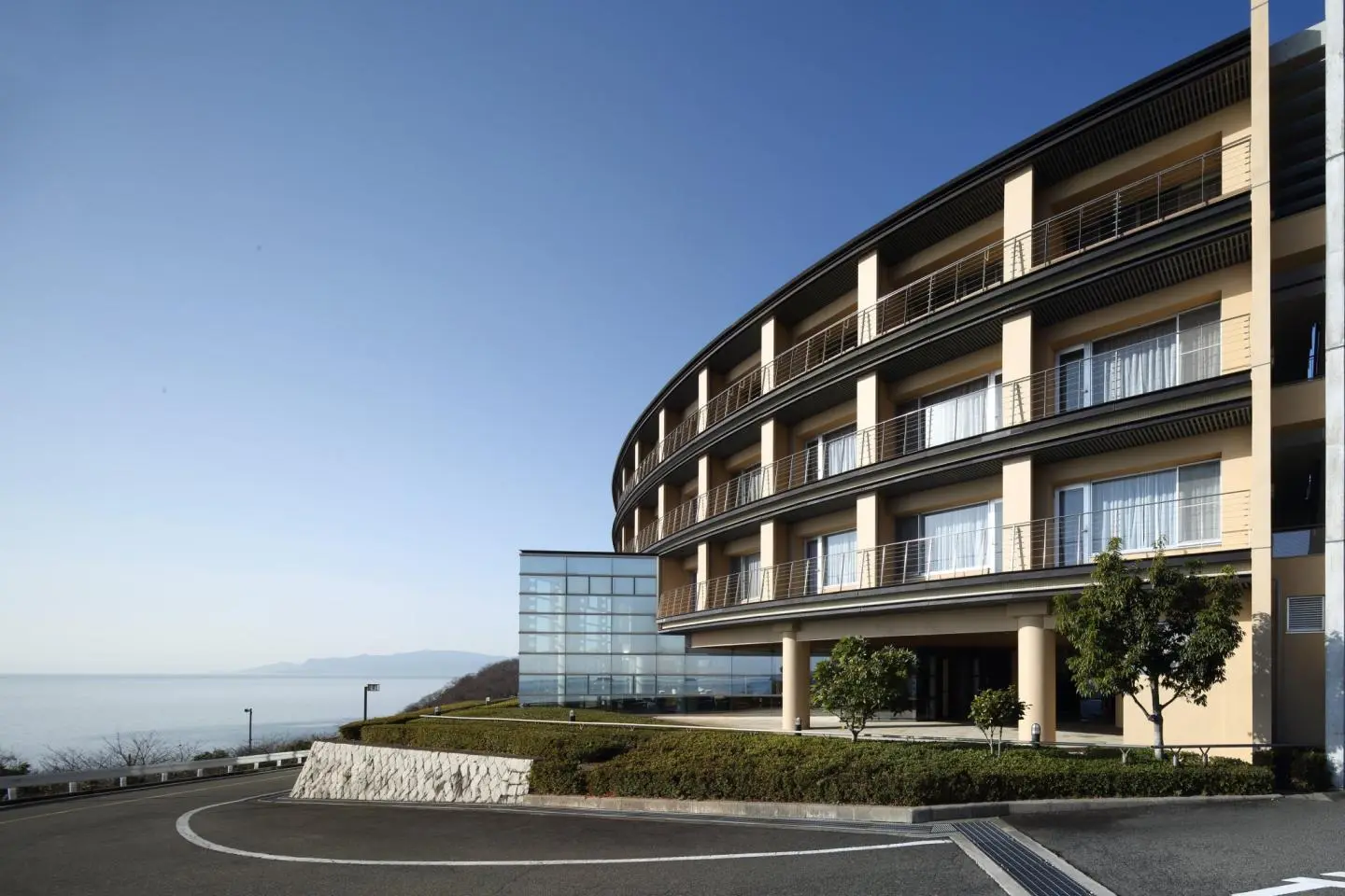 Explore Ako, Tatsuno, and Himeji with Ease From Kamenoi Hotel Ako