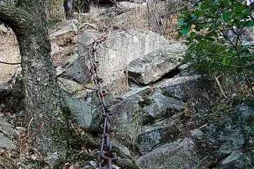 The climbing chains at the top
