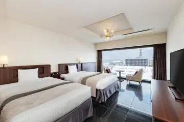 LARGE TWIN B guest room
