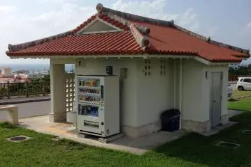 <p>This restroom is at the top tier of the park next to the basketball courts</p>