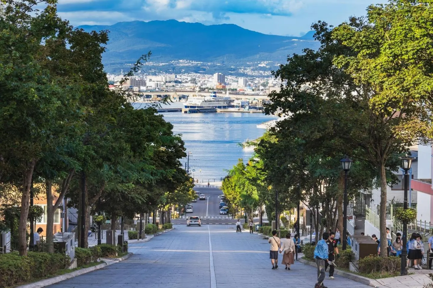 Hachiman-zaka Slope