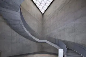 L’escalier en colimaçon du Musée d'art d'Akita