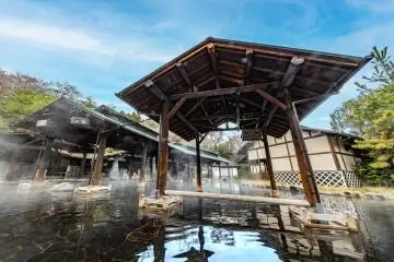 Edo-Jowa Yoichi (Outdoor Onsen – traditional Japanese nude bathing style)