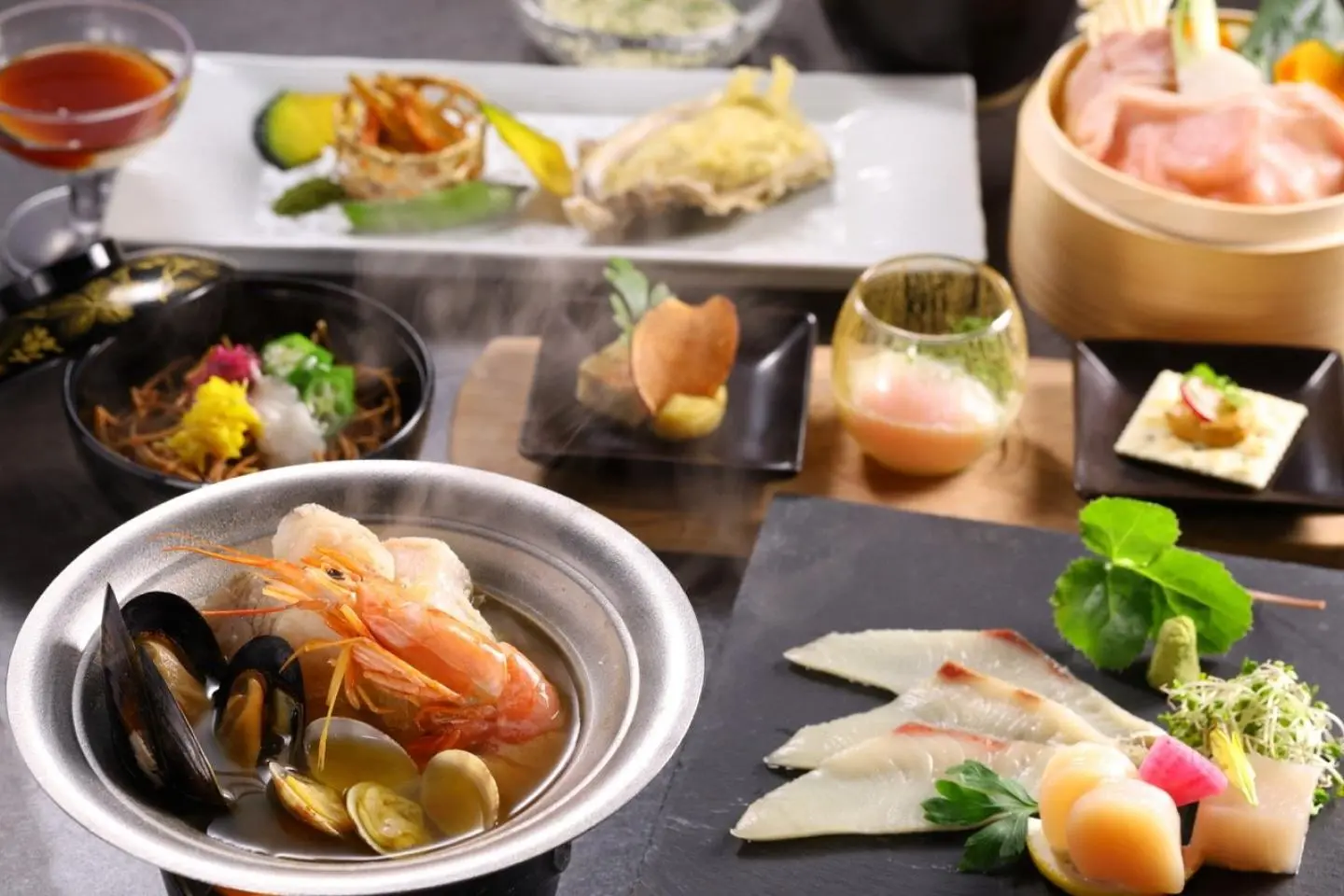 Seasonal kaiseki cuisine 