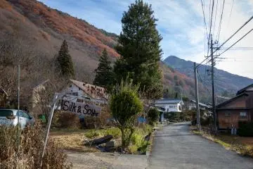 The peaceful neighborhood surrounding the guesthouse.