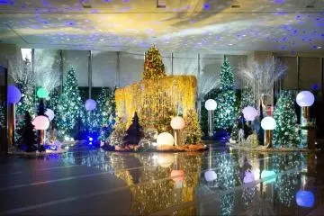 Celestial decorations in the lobby