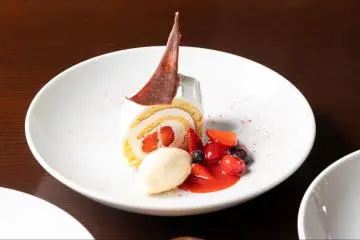 Strawberry Christmas roll