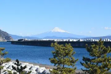 View of Mount Fuji from Fishuna Waterside Park