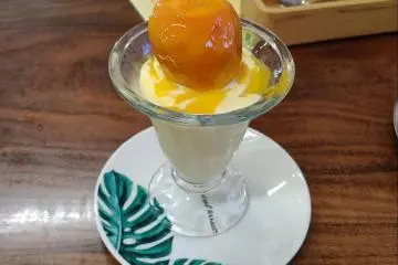 A mango parfait at Mango Forest