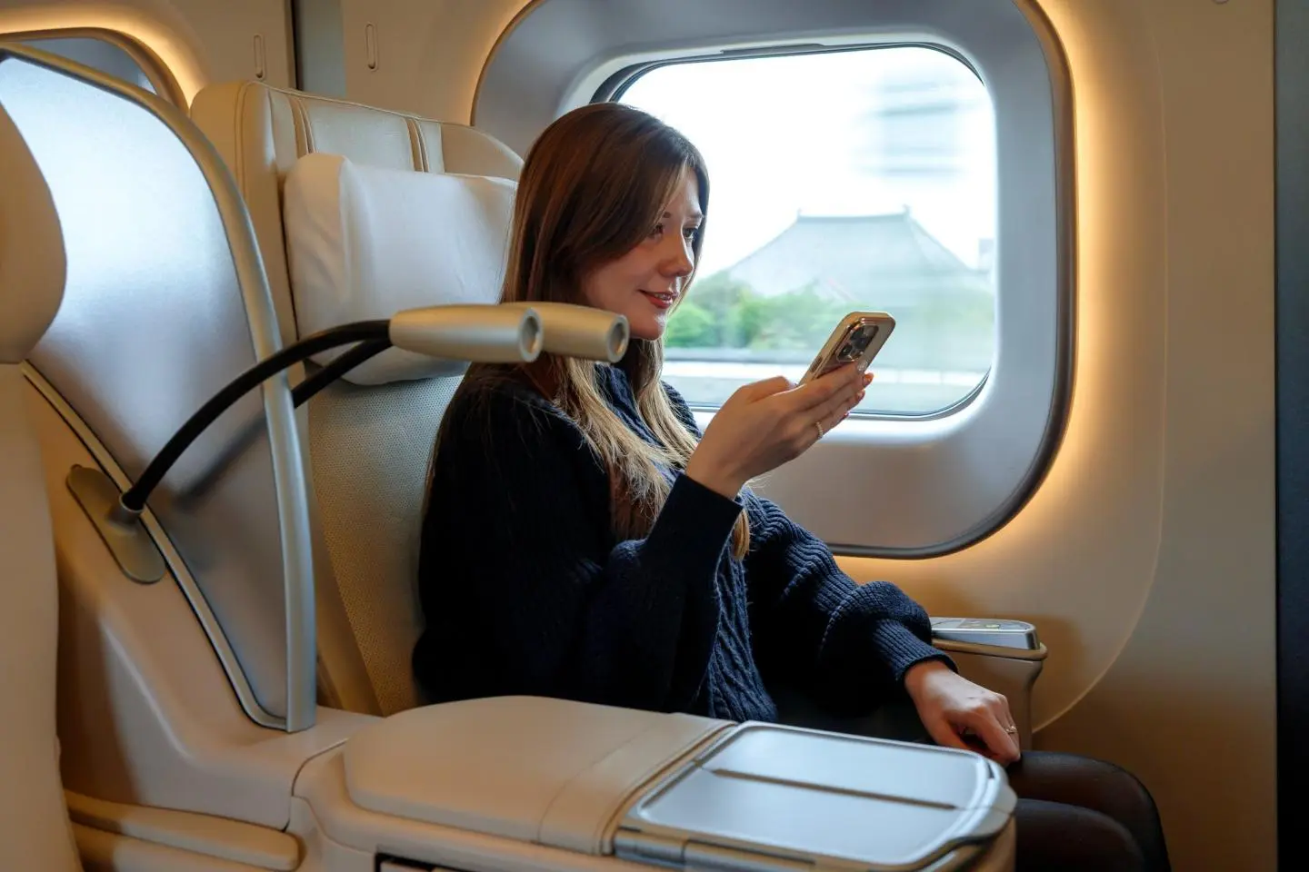 Comfortable seating in GranClass (Photo: Todd Fong)