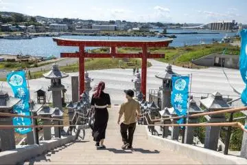 Descending the steps of Kabushima Shrine