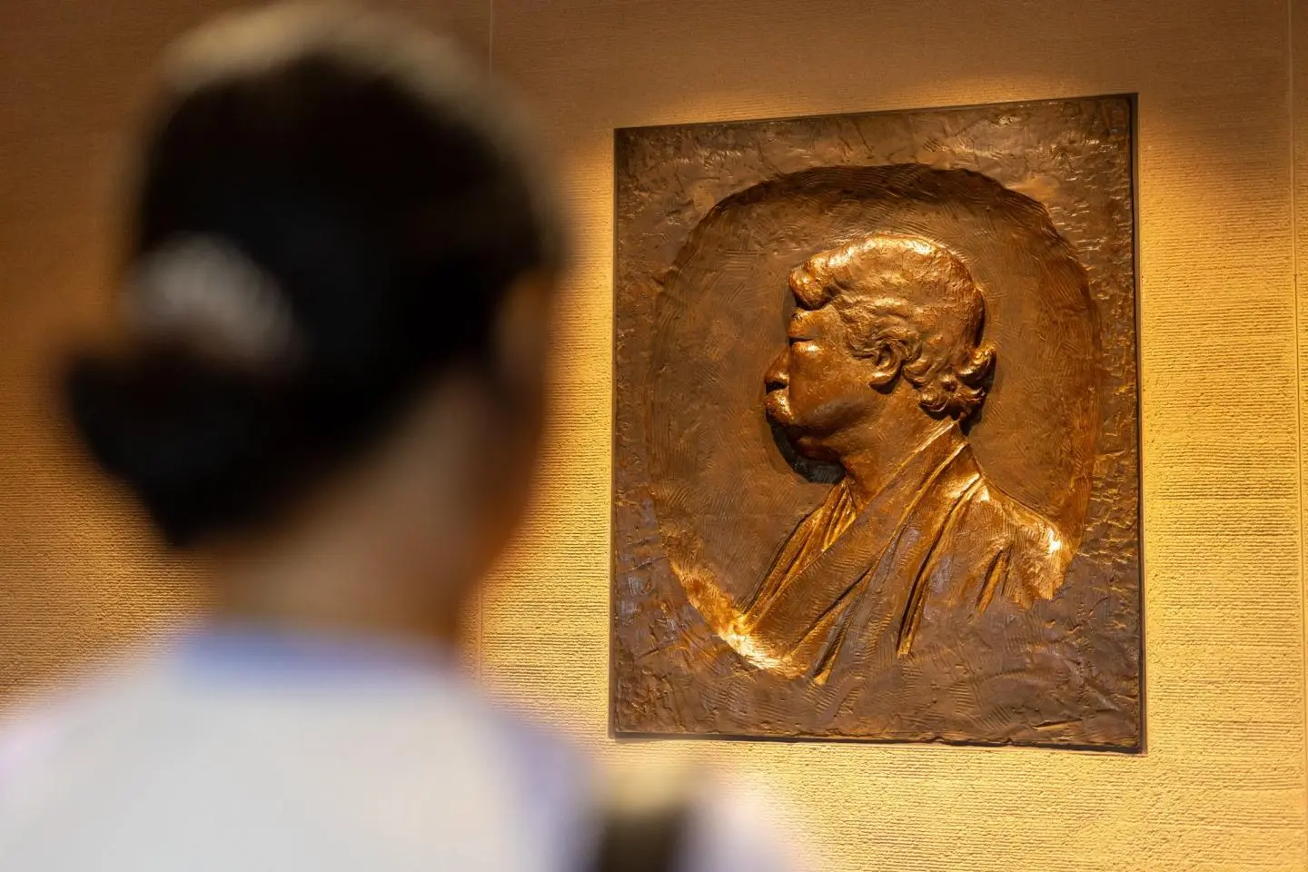 Portrait en bronze d'Okakura Tenshin (Photo: Fabien Recoquille)