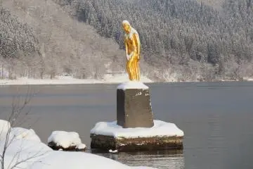 Statue of Tatsuko