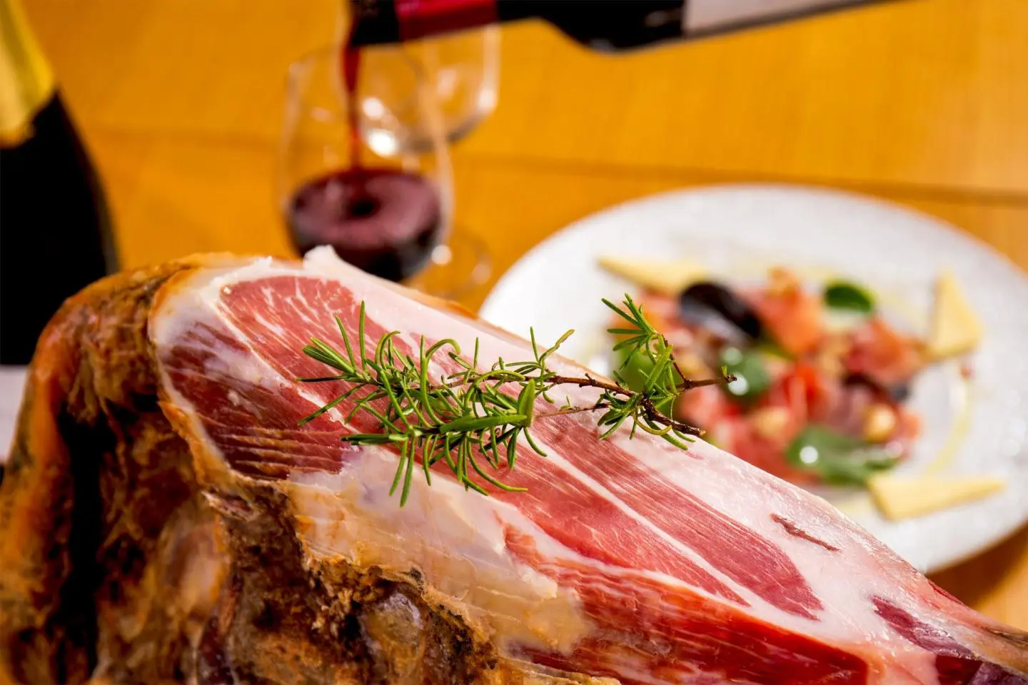 Tazawako Pasture Pork Raw Ham Plate